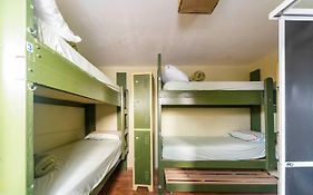 Hostel Multiverso